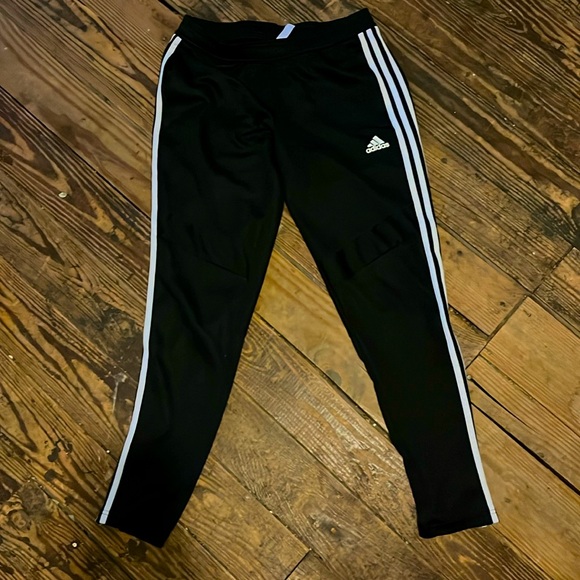 BRAND NEW NIKE joggers womens size medium - Picture 1 of 4